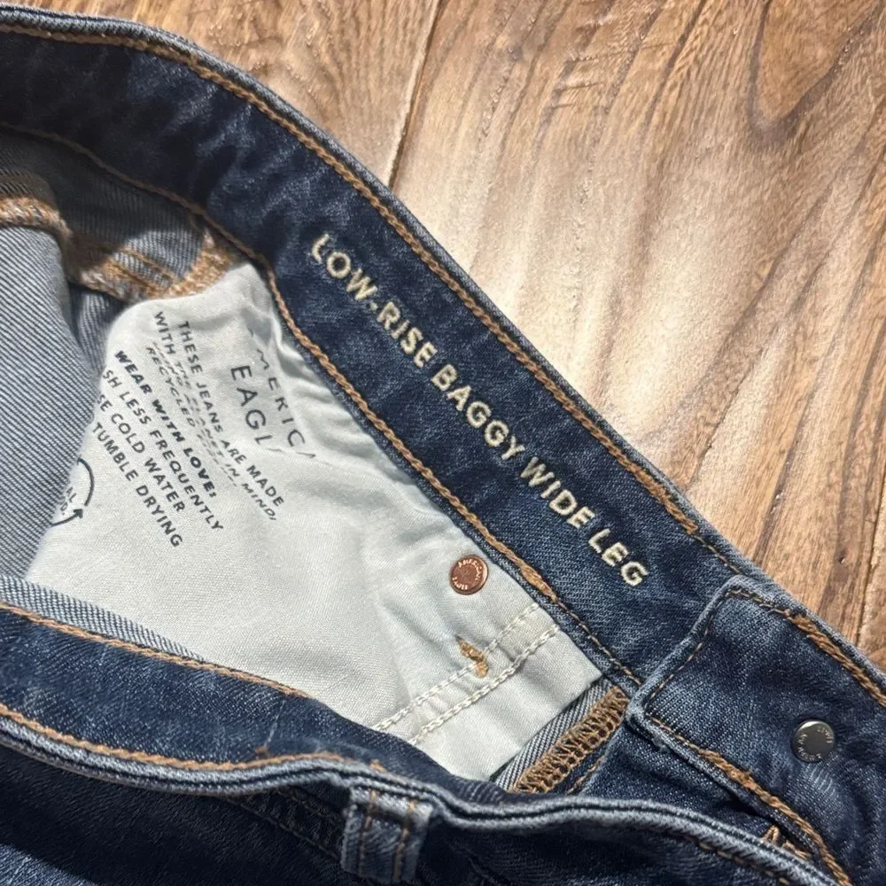 American Eagle Low Rise Baggy Wide-Leg Jeans in Medium Blue Wash Sz 4S